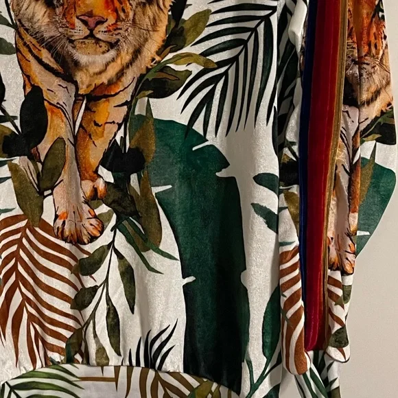 COPY - Aviator nation. Tiger Velvet sweatshirt. Never worn. - Picture 12 of 16